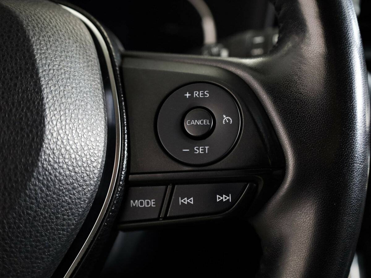 Toyota RAV4 2019 года с пробегом. Фото: #8