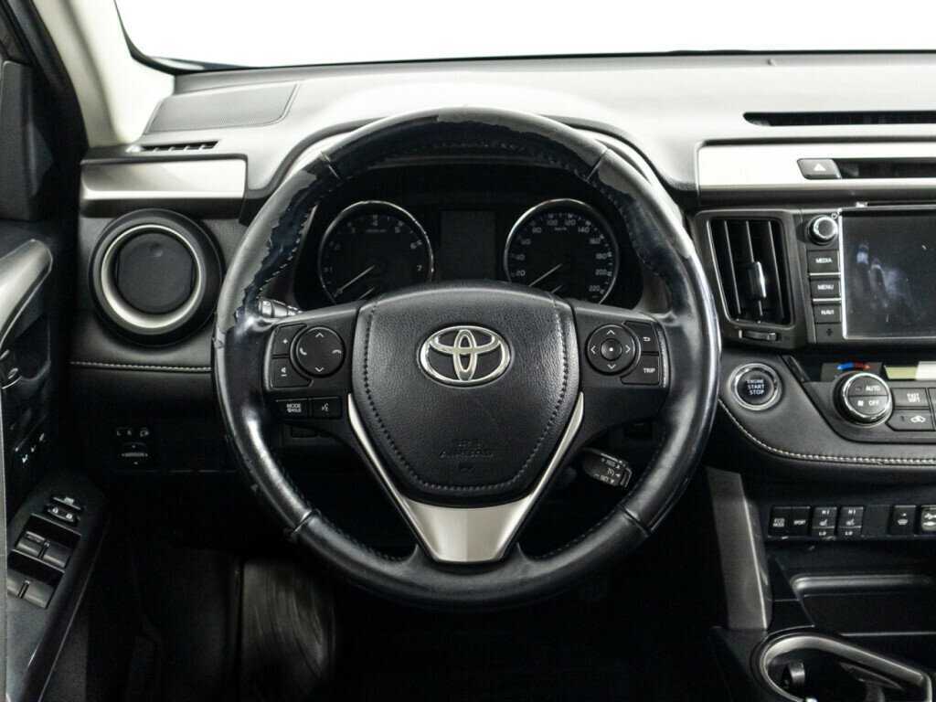 Toyota RAV4 2016 года с пробегом. Фото: #19