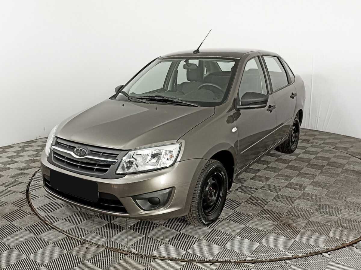 Lada (ВАЗ) Granta 2018 года с пробегом. Посмотреть фото