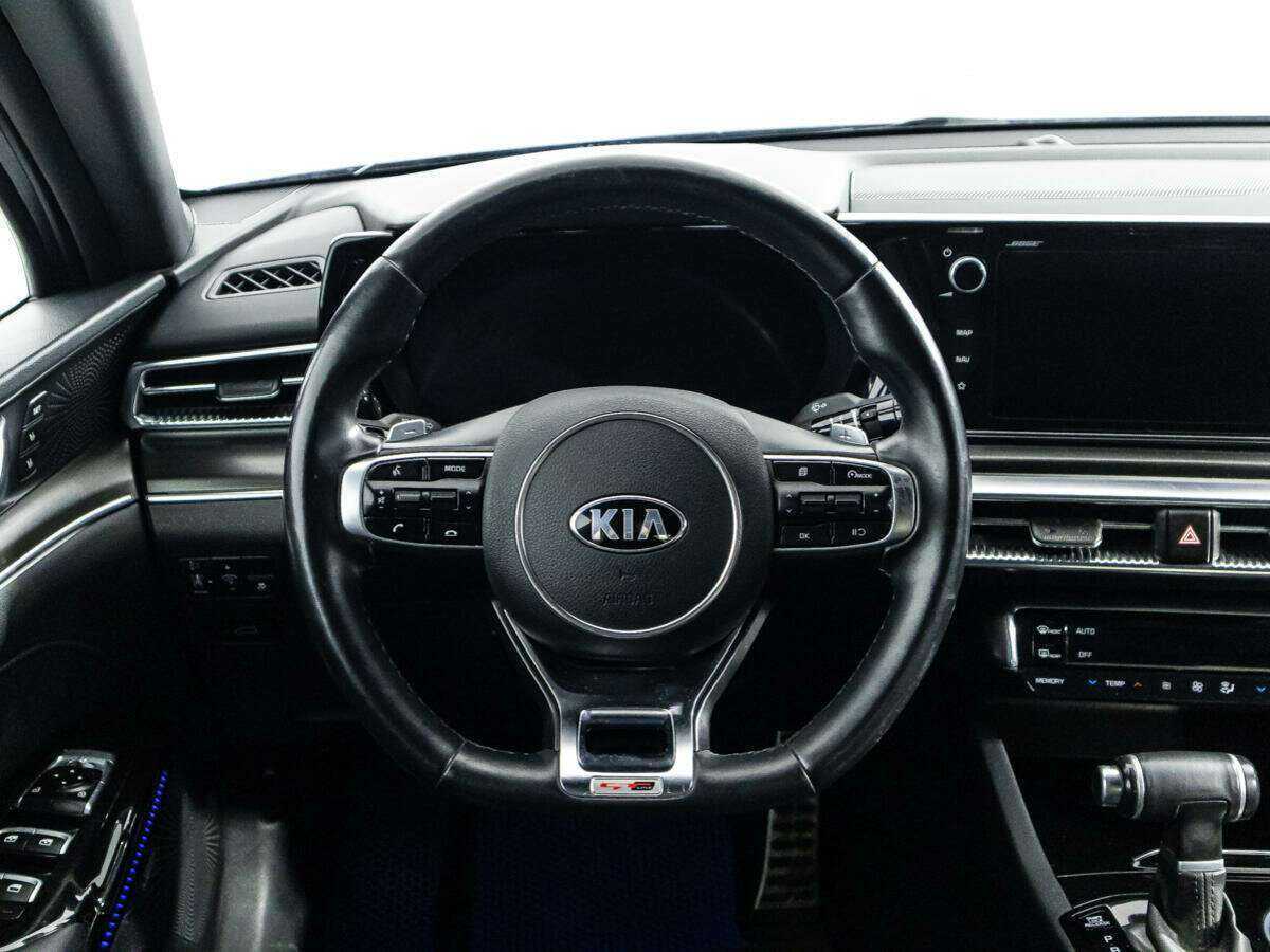 Kia K5 2021 года с пробегом. Фото: #23