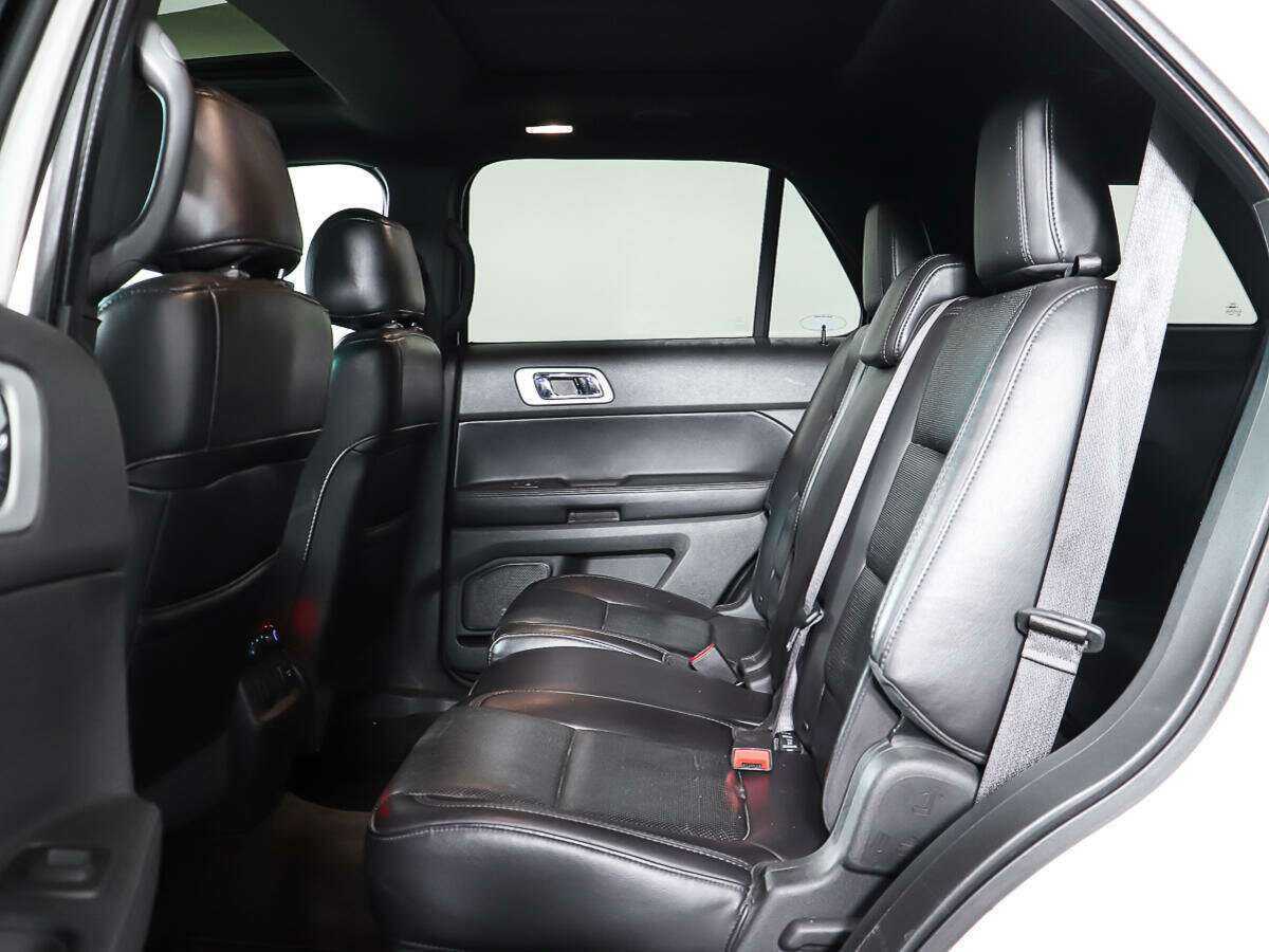 Ford Explorer 2012 года с пробегом. Фото: #11