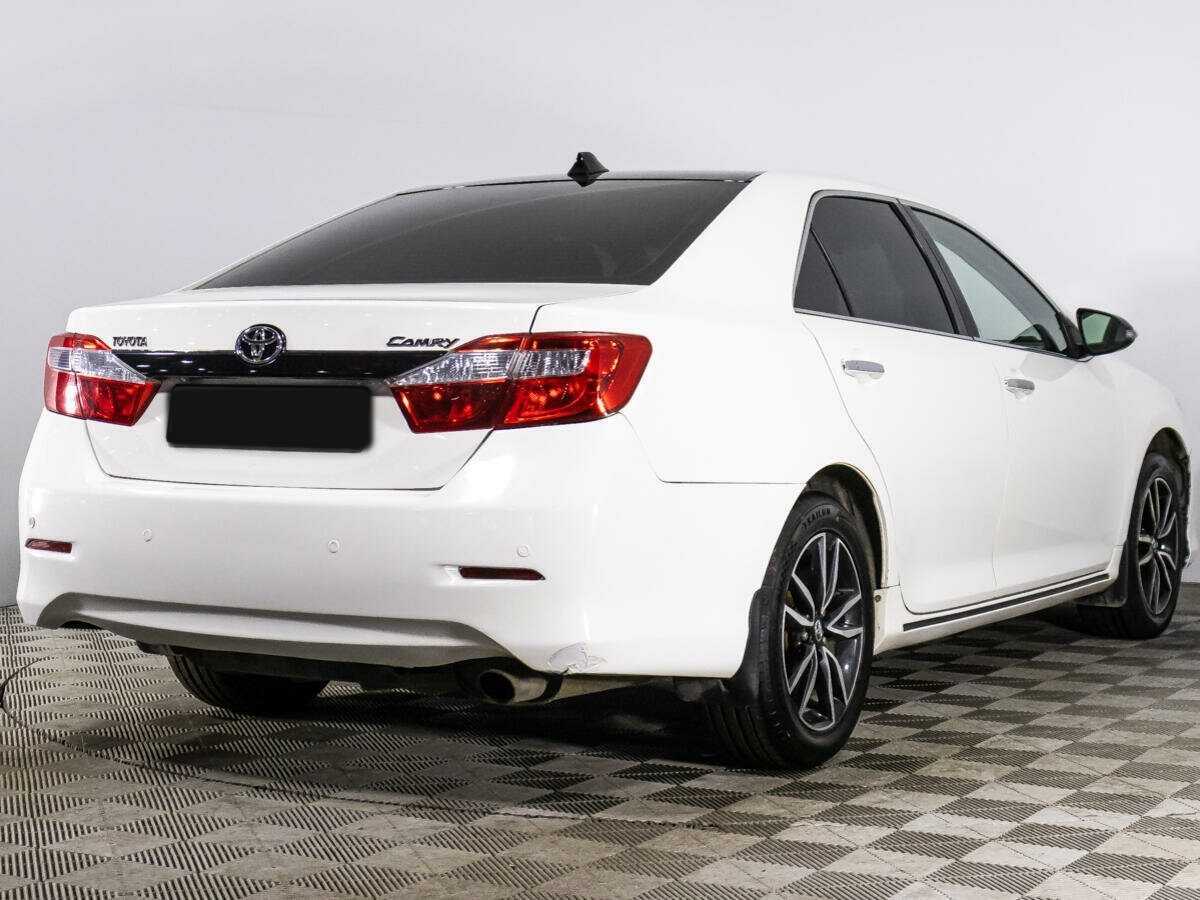 Toyota Camry 2012 года с пробегом. Фото: #5