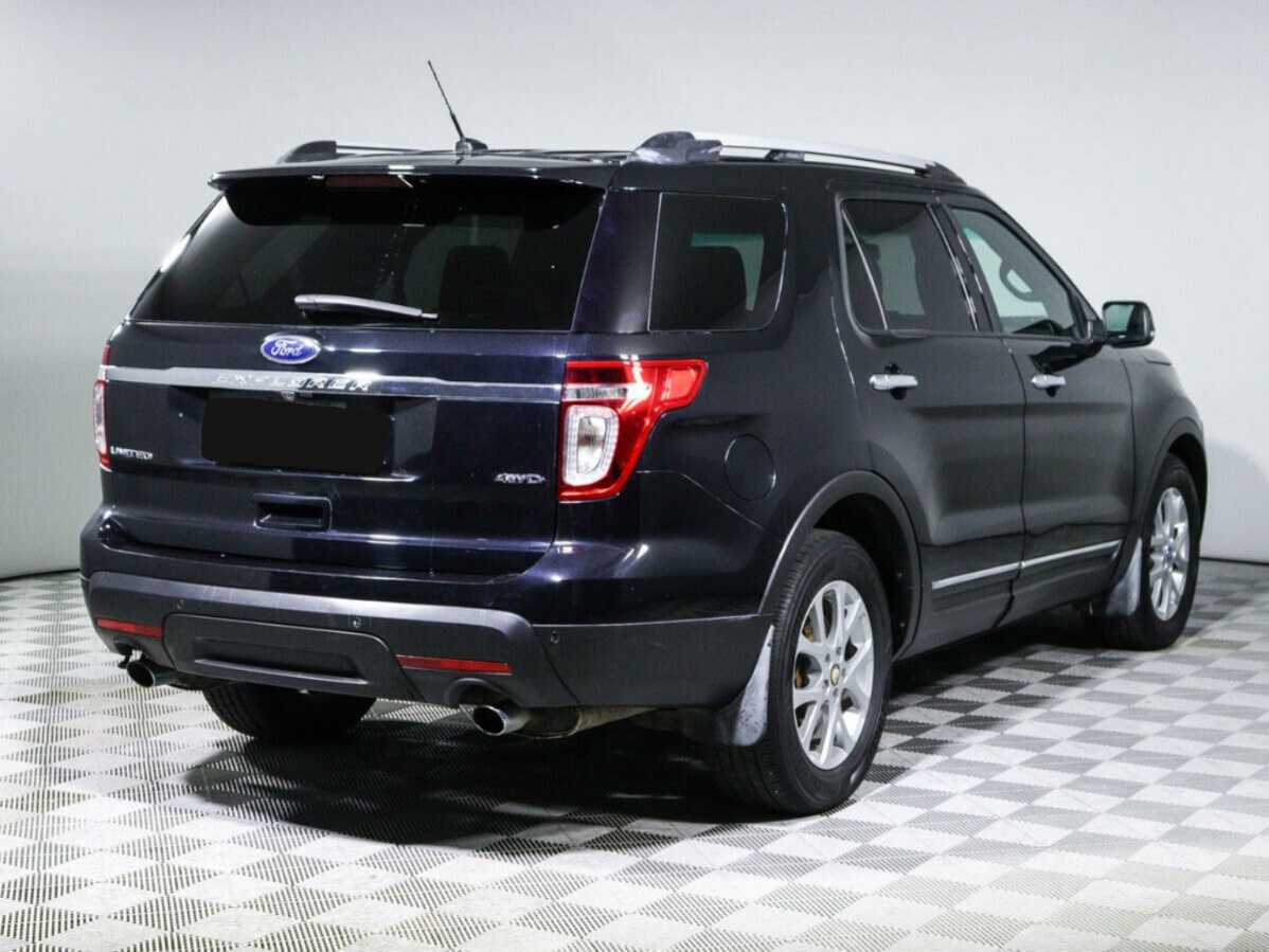 Ford Explorer 2013 года с пробегом. Фото: #2