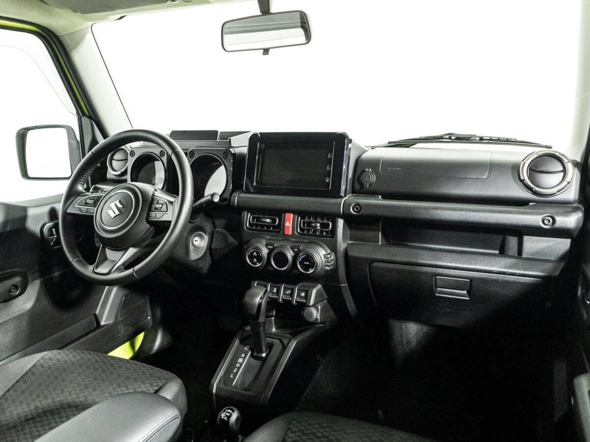Suzuki Jimny 2019 года с пробегом. Фото: #8