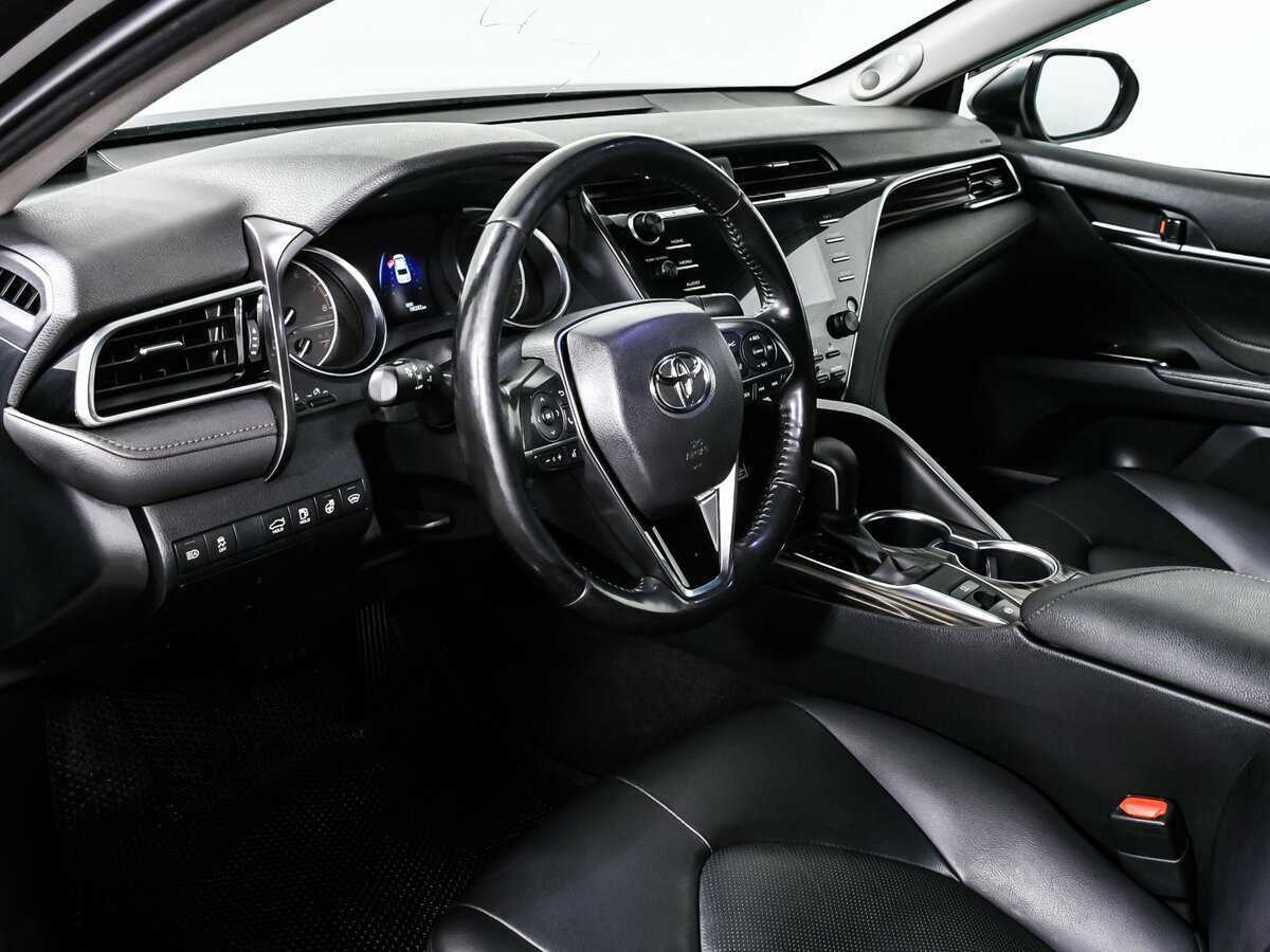 Toyota Camry 2019 года с пробегом. Фото: #11