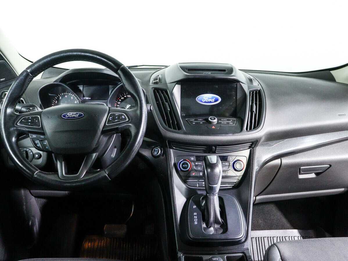Ford Kuga 2017 года с пробегом. Фото: #11