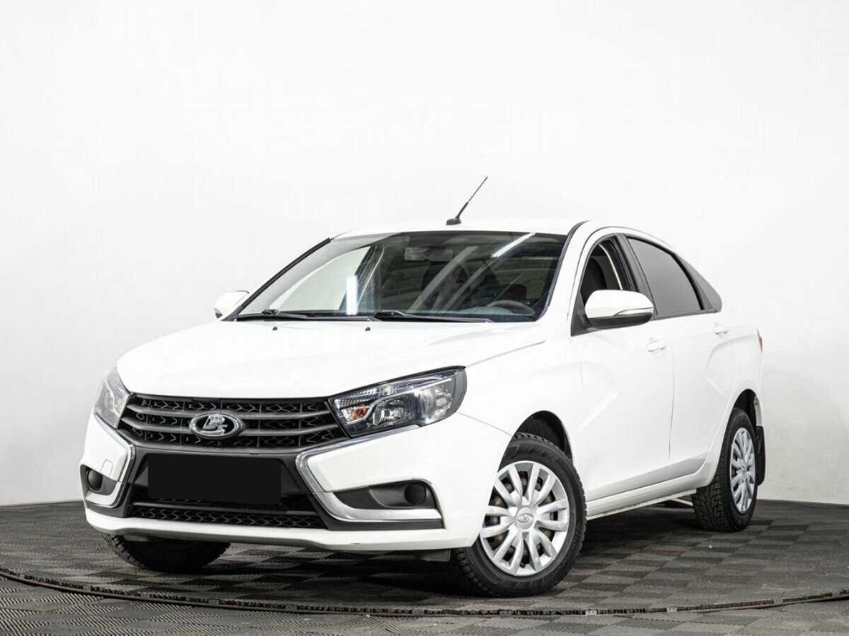 Lada (ВАЗ) Vesta 2017 года с пробегом. Посмотреть фото