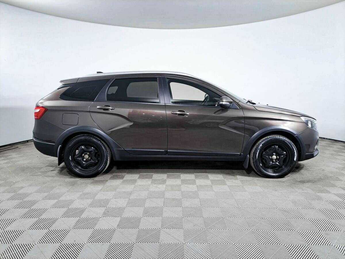 Lada (ВАЗ) Vesta 2017 года с пробегом. Фото: #3