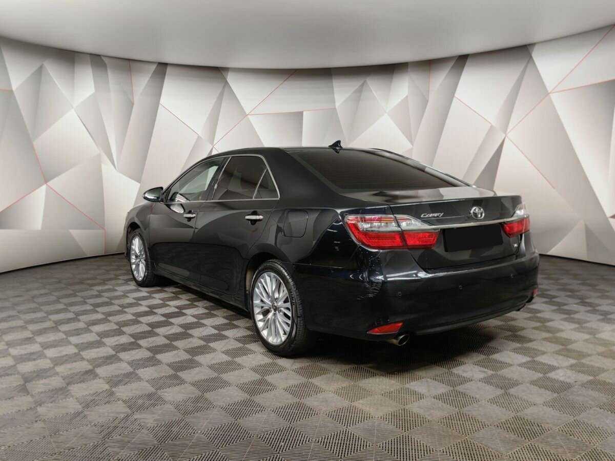 Toyota Camry 2017 года с пробегом. Фото: #3