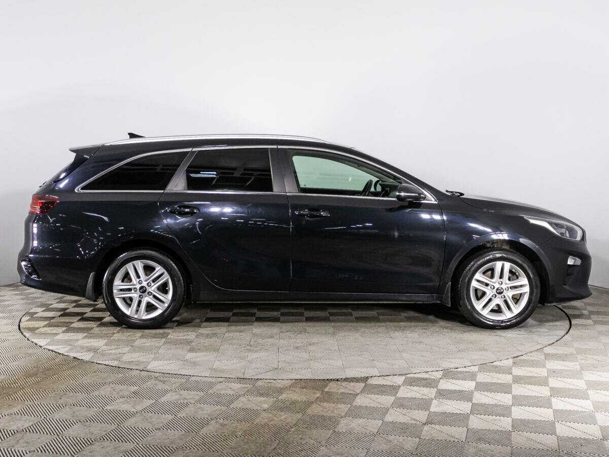 Kia Ceed 2019 года с пробегом. Фото: #3