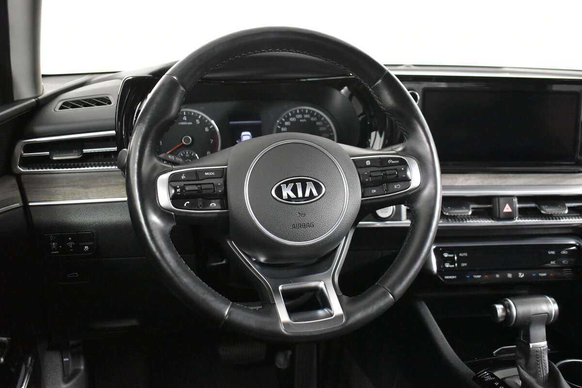 Kia K5 2021 года с пробегом. Фото: #14