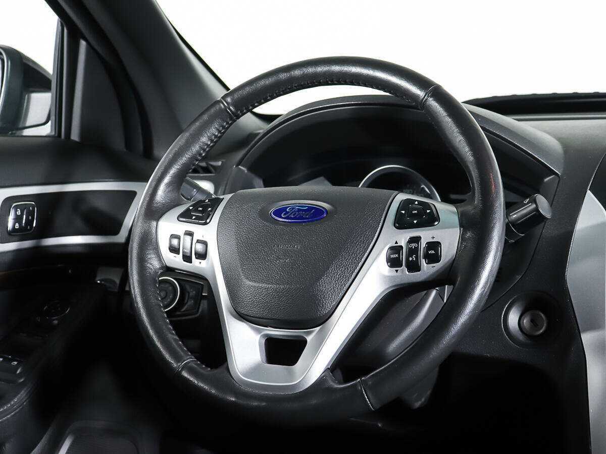 Ford Explorer 2015 года с пробегом. Фото: #15