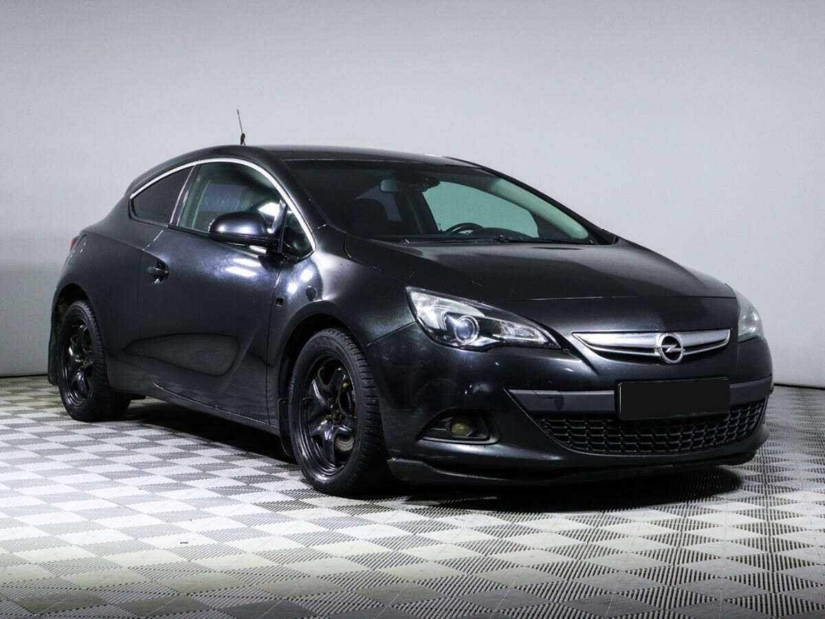 Opel Astra 2013 года с пробегом. Фото: #2