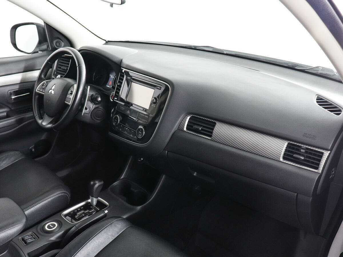 Mitsubishi Outlander 2013 года с пробегом. Фото: #9