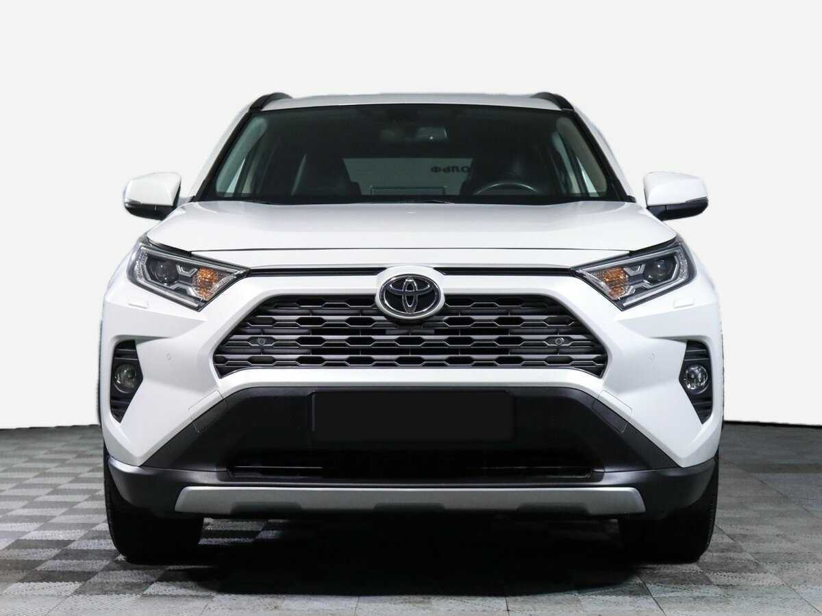 Toyota RAV4 2021 года с пробегом. Фото: #1