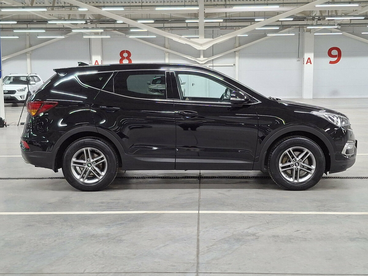 Hyundai Santa Fe 2018 года с пробегом. Фото: #3
