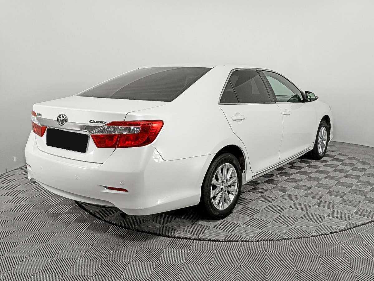 Toyota Camry 2014 года с пробегом. Фото: #4