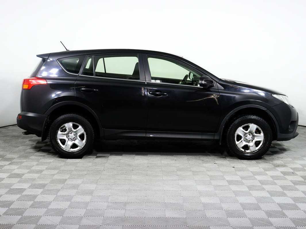 Toyota RAV4 2013 года с пробегом. Фото: #3