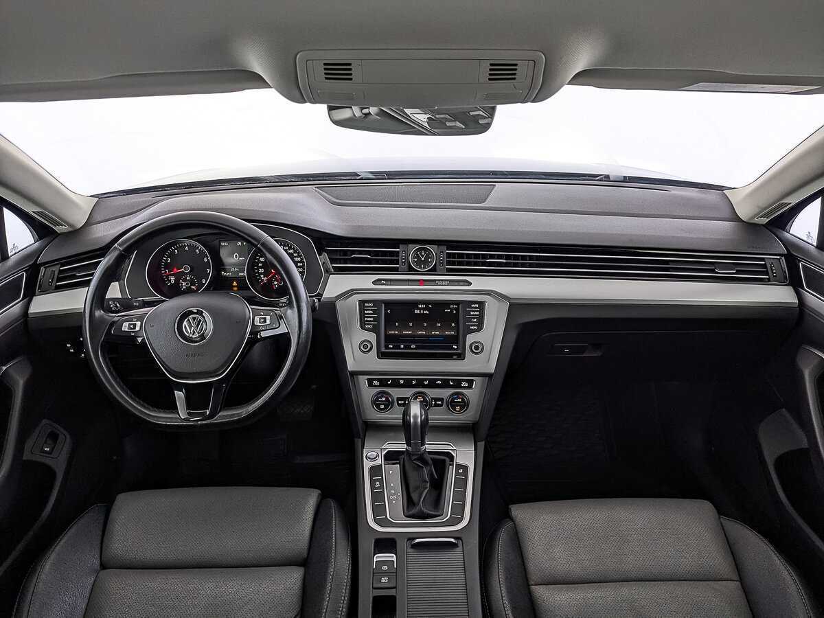 Volkswagen Passat 2016 года с пробегом. Фото: #13