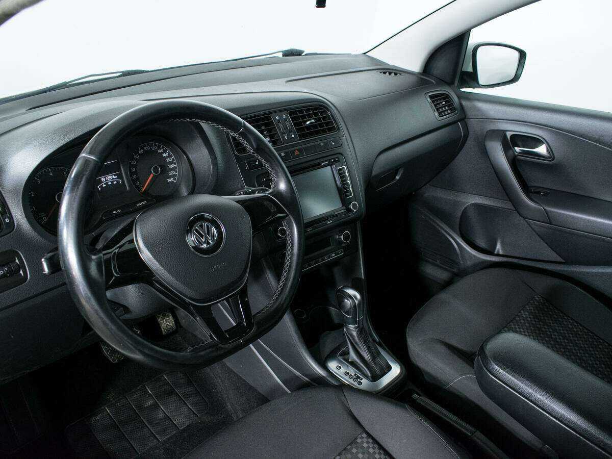Volkswagen Polo 2015 года с пробегом. Фото: #12