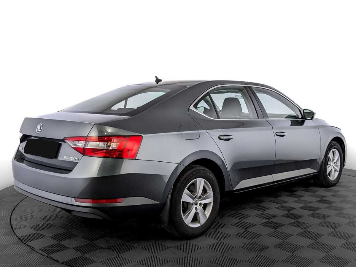 Skoda Superb 2018 года с пробегом. Фото: #4