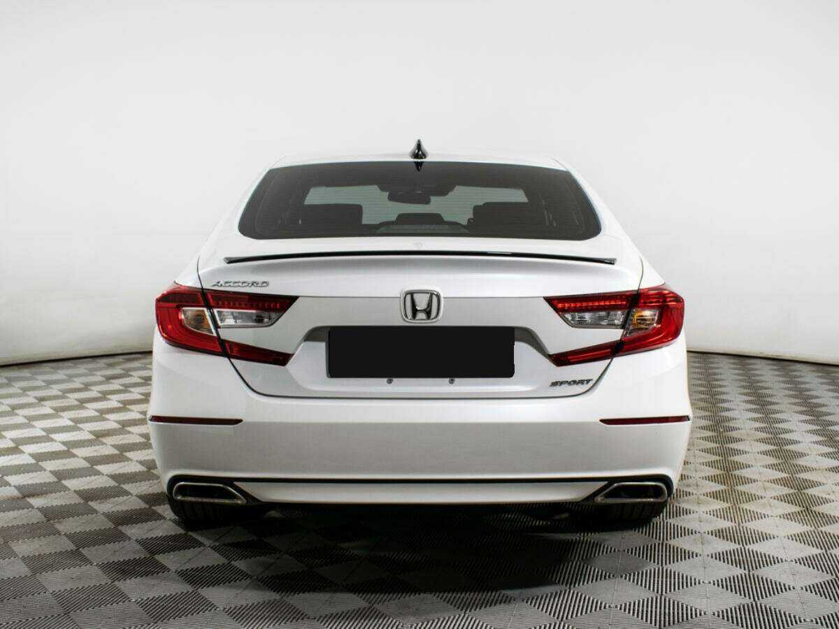 Honda Accord 2022 года с пробегом. Фото: #4