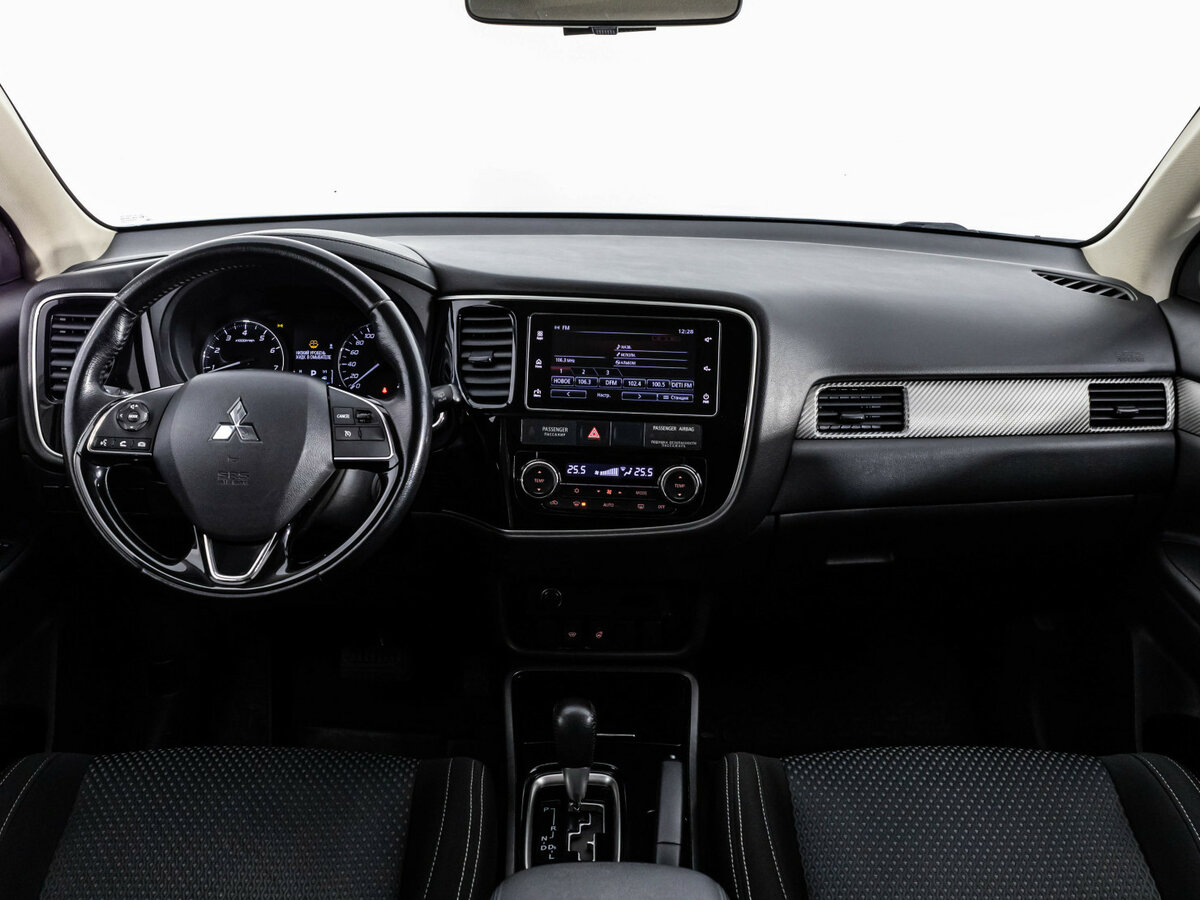 Mitsubishi Outlander 2018 года с пробегом. Фото: #7