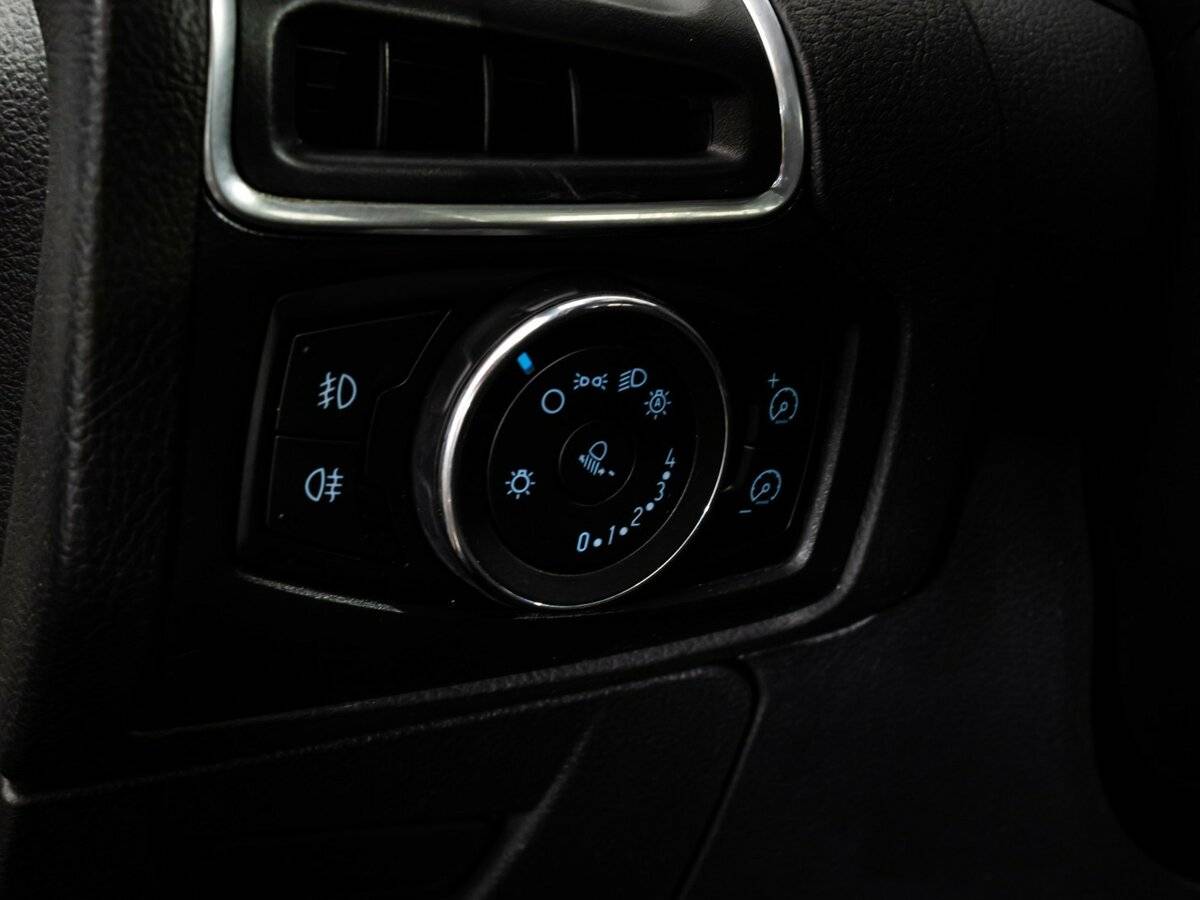 Ford Focus 2012 года с пробегом. Фото: #16