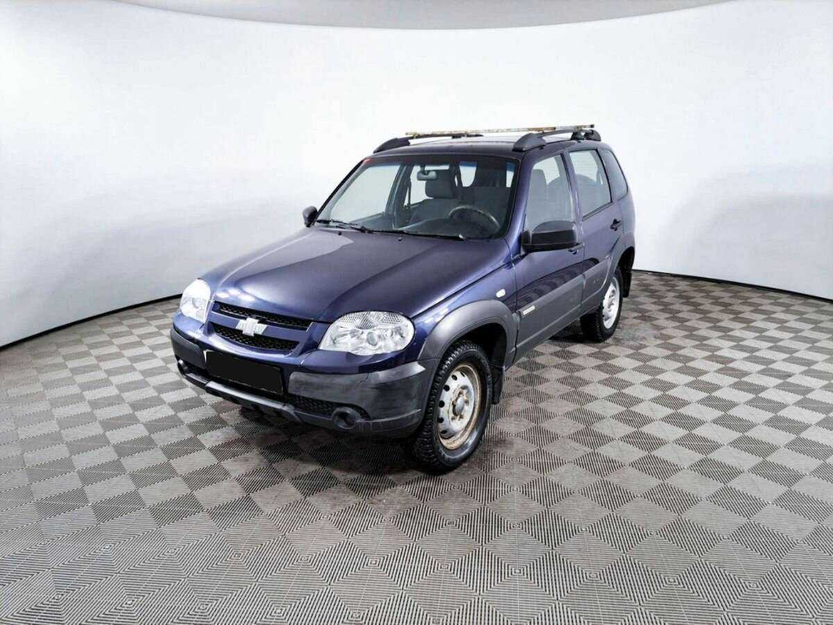 Chevrolet Niva 2017 года с пробегом. Посмотреть фото