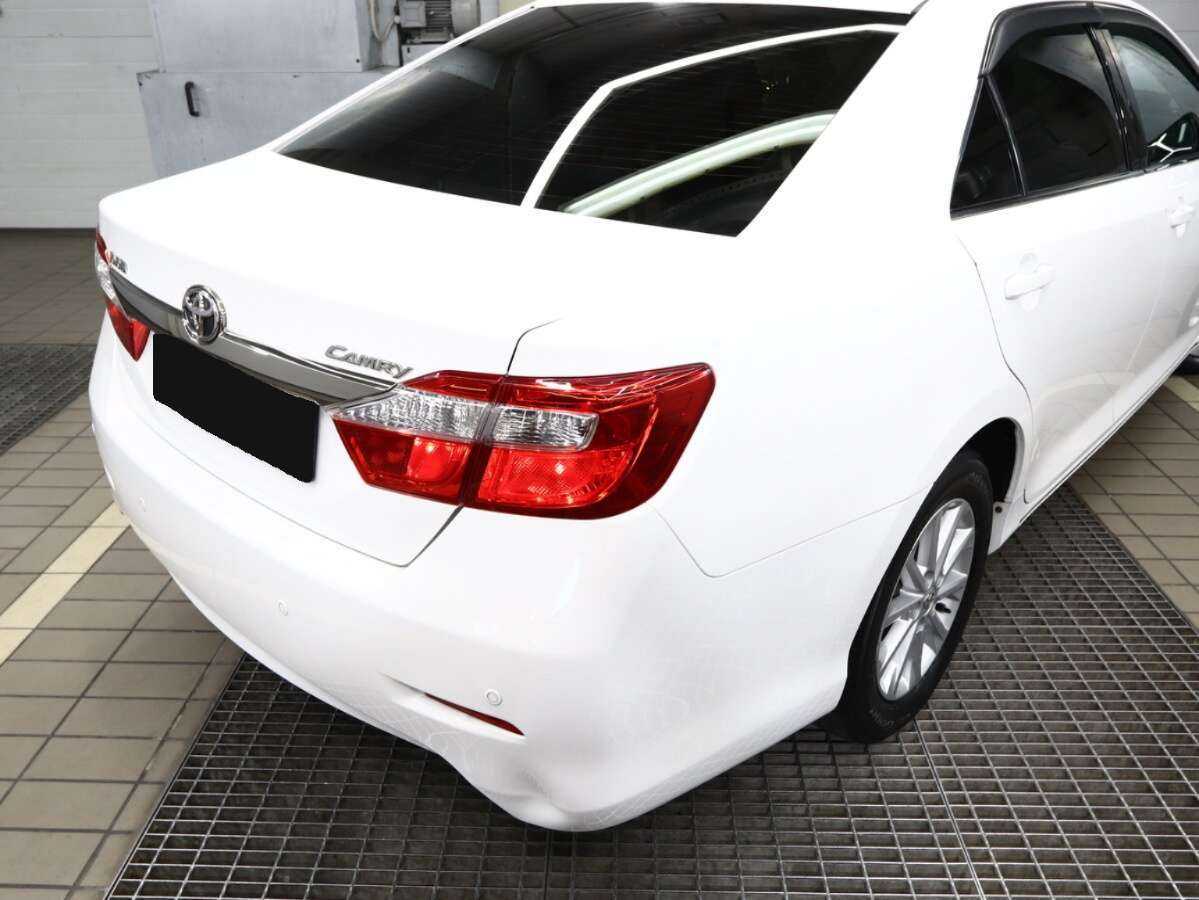 Toyota Camry 2013 года с пробегом. Фото: #4