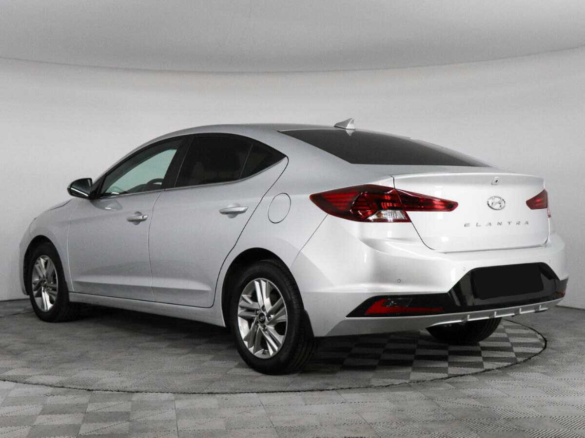 Hyundai Elantra 2019 года с пробегом. Фото: #6