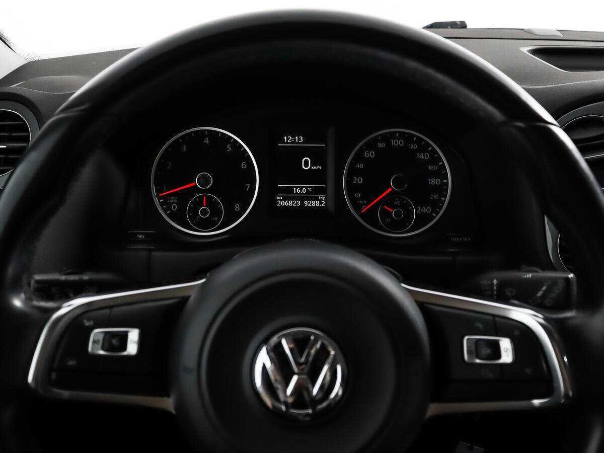 Volkswagen Tiguan 2012 года с пробегом. Фото: #12