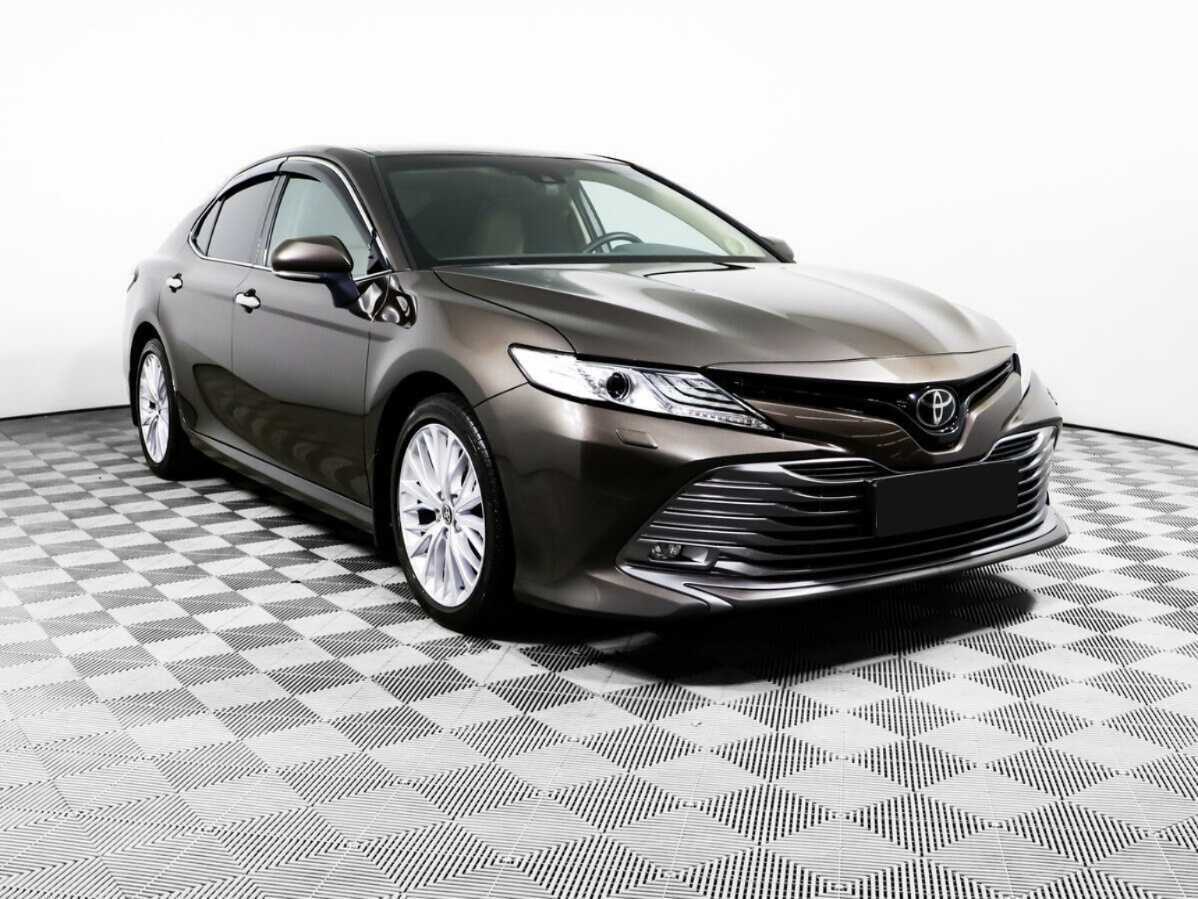 Toyota Camry 2020 года с пробегом. Фото: #2