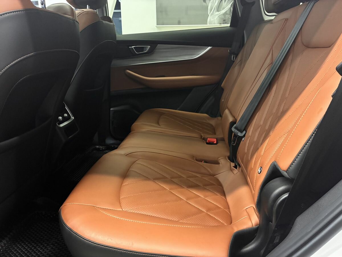 Chery Tiggo 8 Pro Max 2023 года с пробегом. Фото: #9