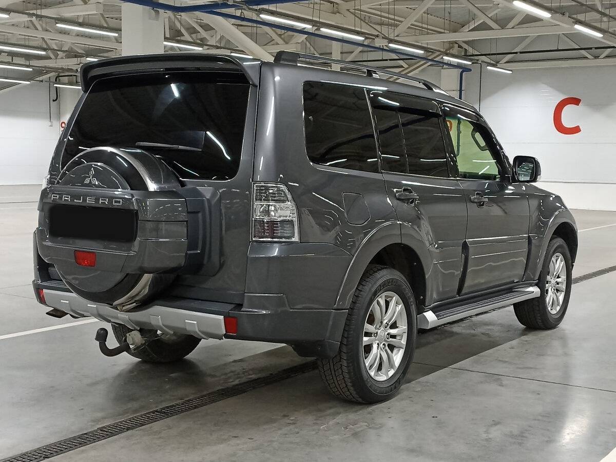 Mitsubishi Pajero 2012 года с пробегом. Фото: #4