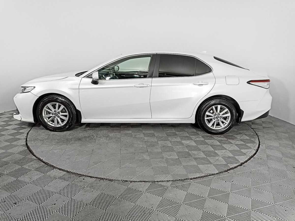 Toyota Camry 2019 года с пробегом. Фото: #6