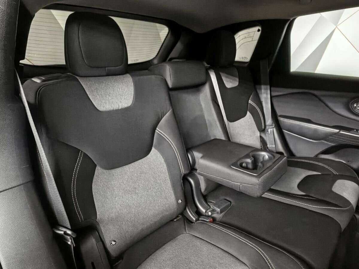 Jeep Cherokee 2014 года с пробегом. Фото: #12