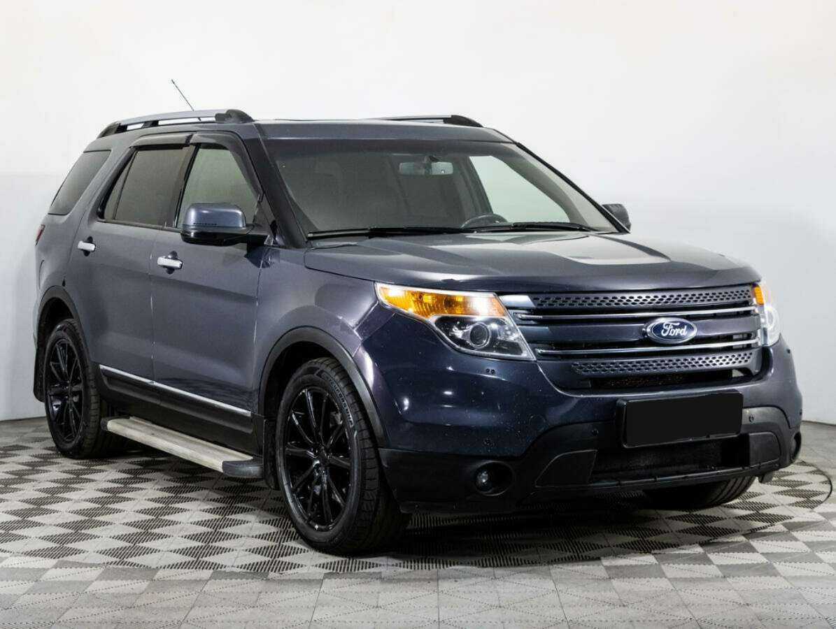 Ford Explorer 2013 года с пробегом. Фото: #2