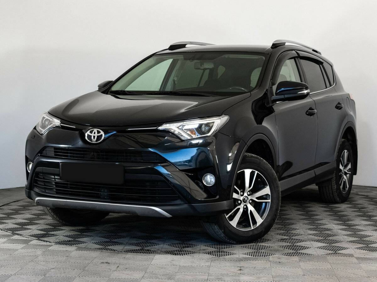 Toyota RAV4 2017 года с пробегом. Посмотреть фото