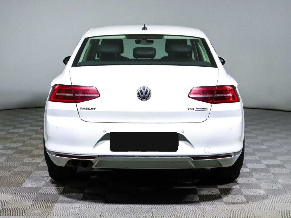 Volkswagen Passat 2016 года с пробегом. Фото: #4