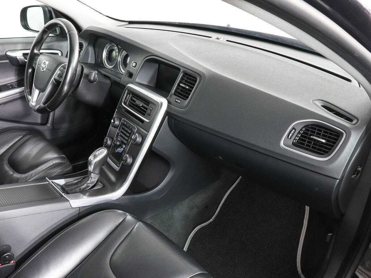 Volvo S60 2012 года с пробегом. Фото: #9