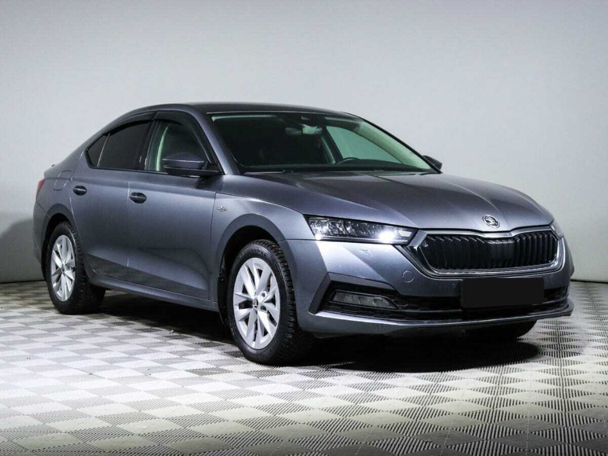 Skoda Octavia 2021 года с пробегом. Фото: #2
