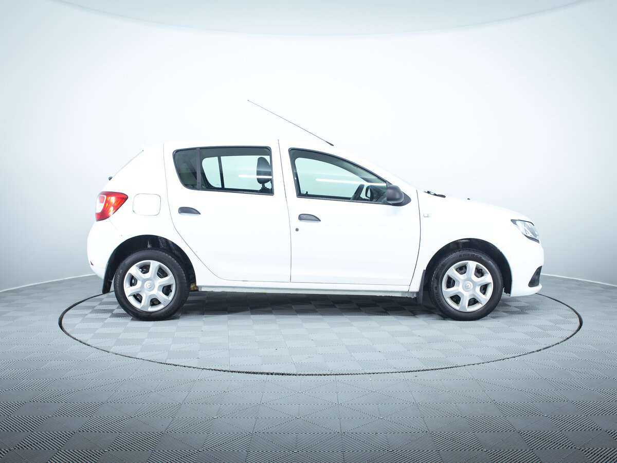 Renault Sandero 2017 года с пробегом. Фото: #5