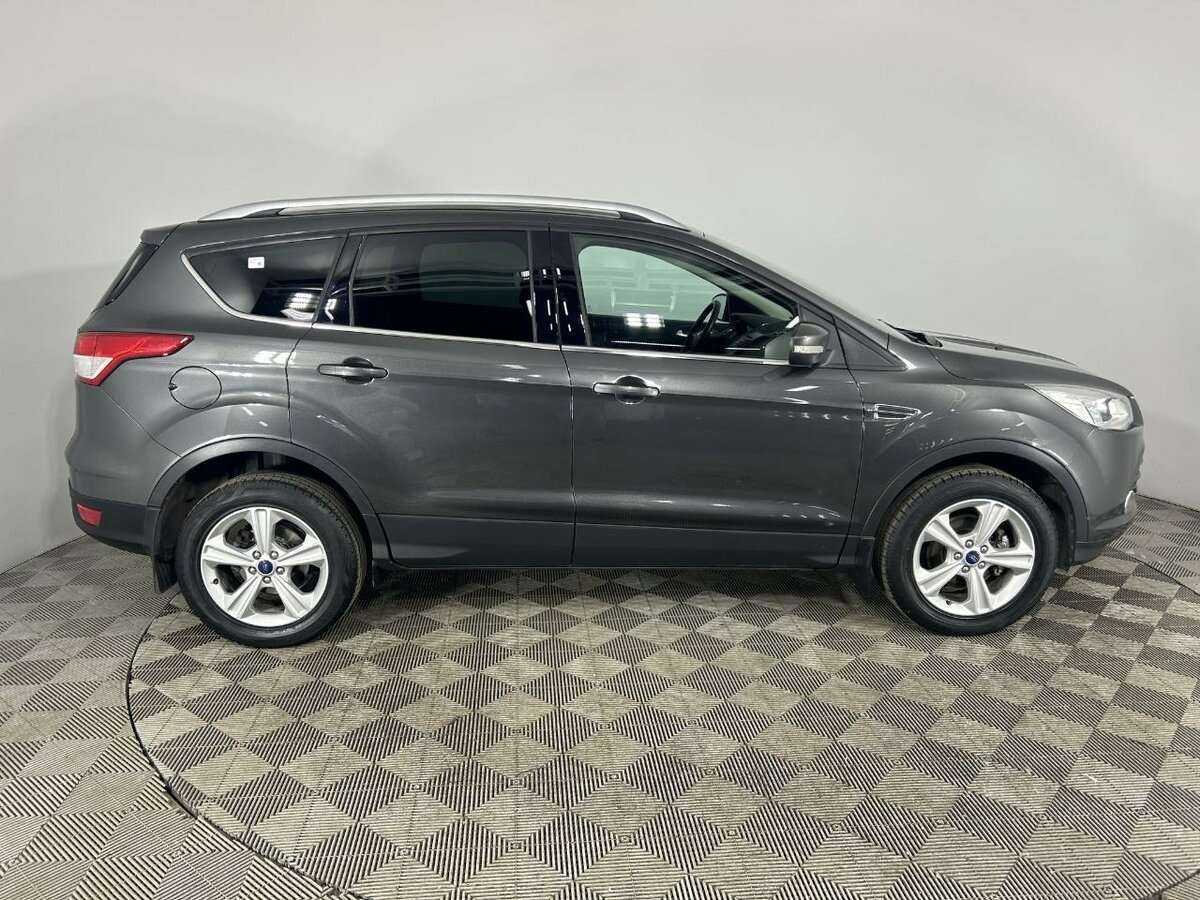 Ford Kuga 2015 года с пробегом. Фото: #3