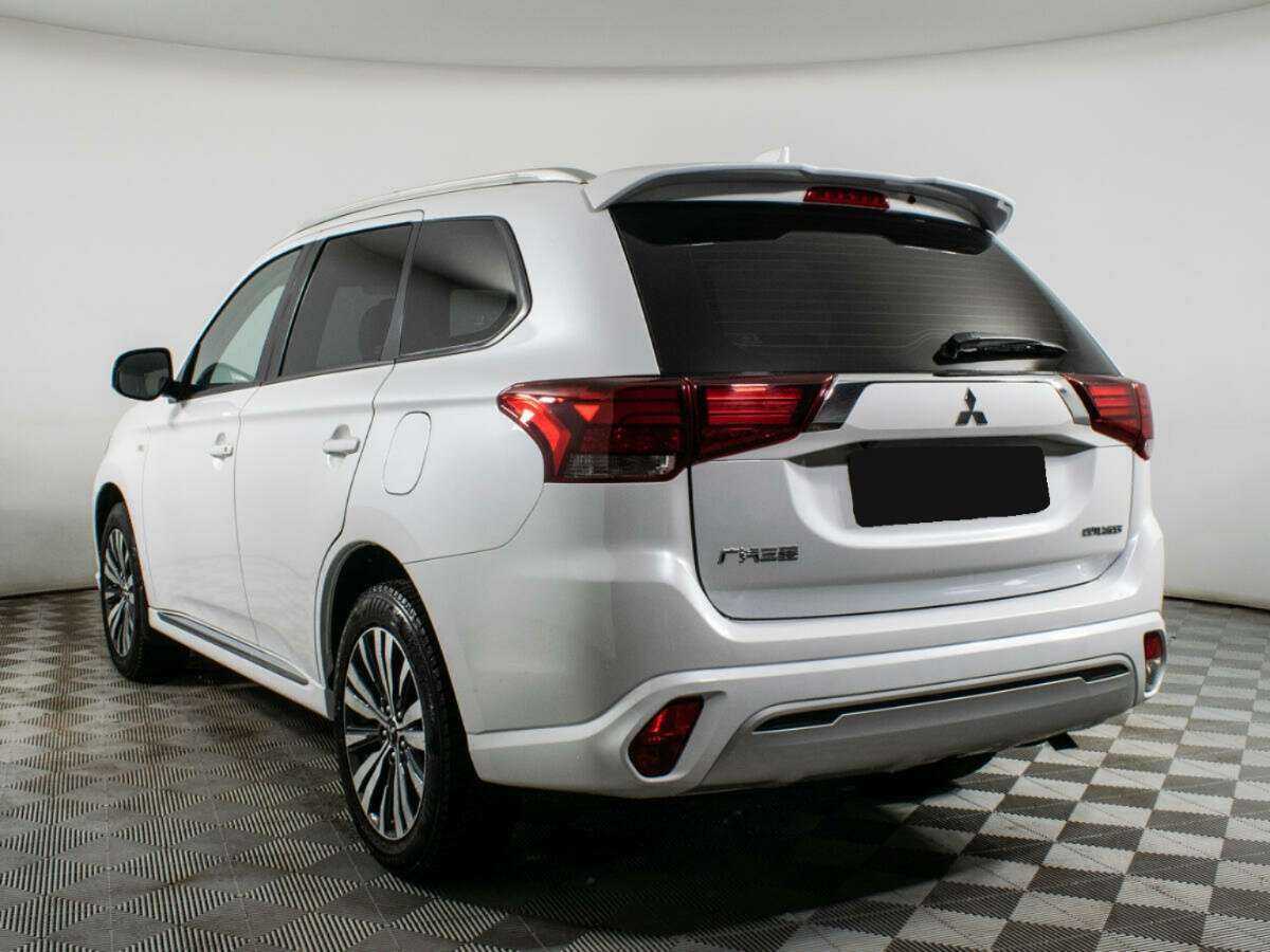 Mitsubishi Outlander 2022 года с пробегом. Фото: #6