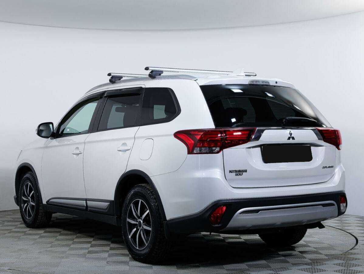 Mitsubishi Outlander 2018 года с пробегом. Фото: #6