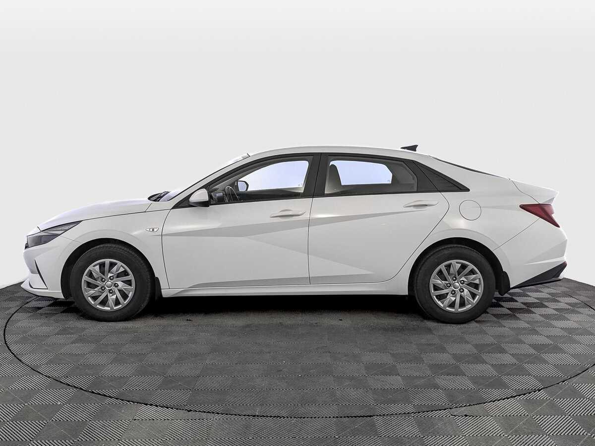 Hyundai Elantra 2021 года с пробегом. Фото: #7
