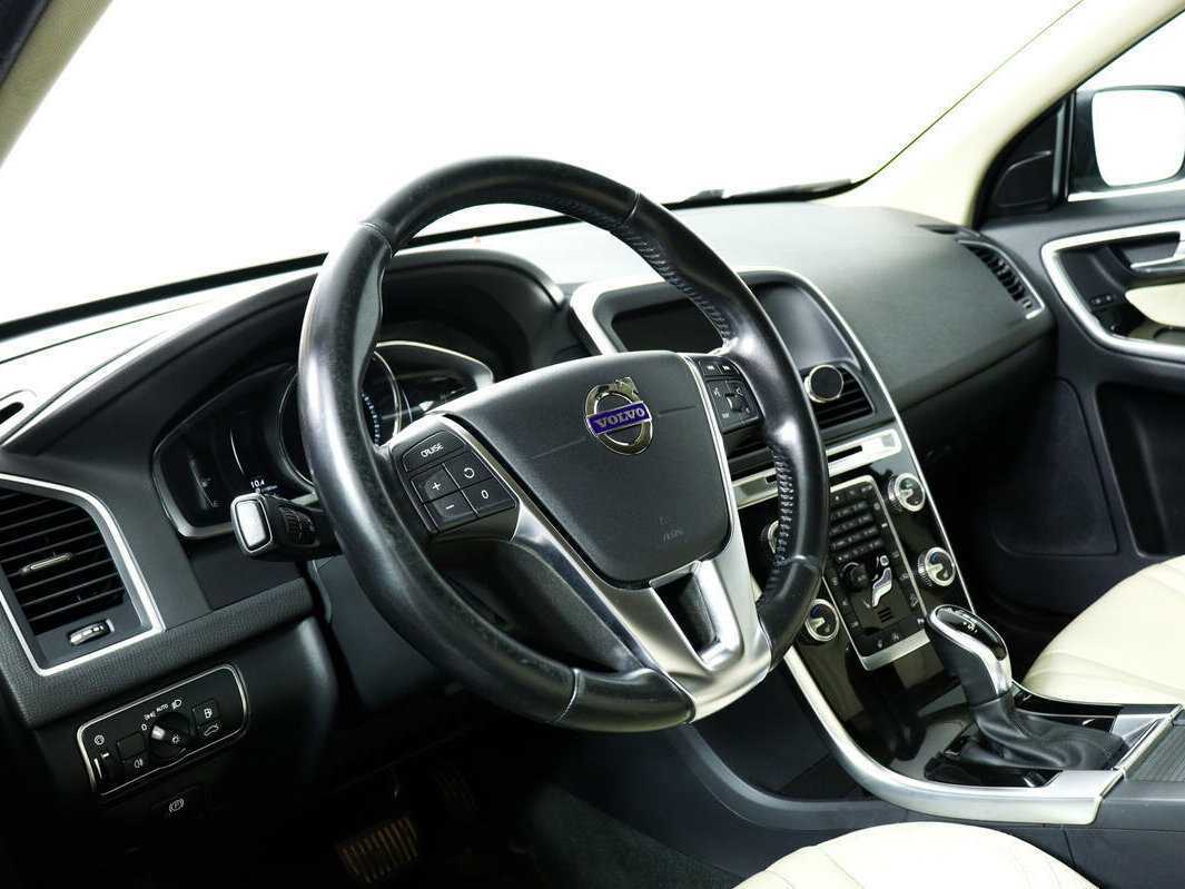 Volvo XC60 2017 года с пробегом. Фото: #12