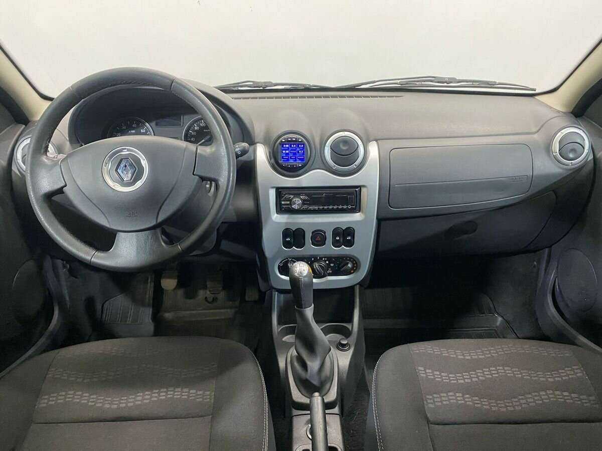 Renault Sandero 2012 года с пробегом. Фото: #8