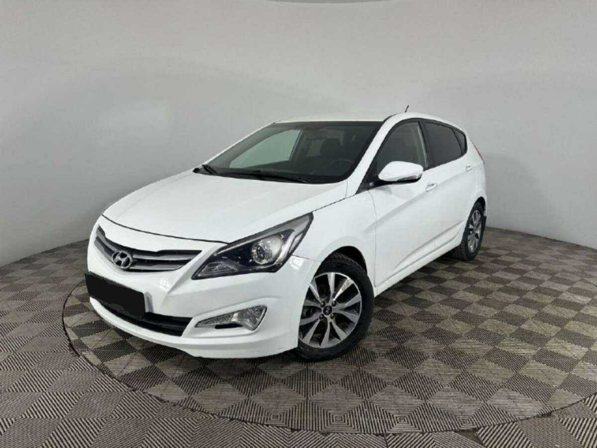 Hyundai Solaris 2016 года с пробегом. Посмотреть фото